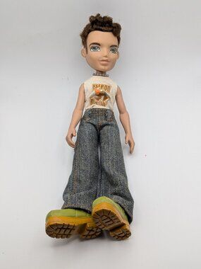 2002 Bratz Boyz Cameron Doll Outfit & Snap Shoes